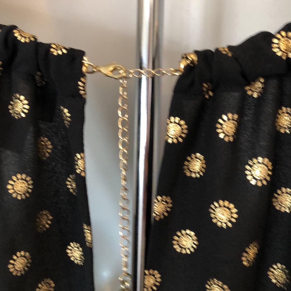 MICHAEL KORS BLACK WITH GOLD METALLIC PRINT AND GOLD CHAIN HALTER TOP - Picture 5 of 8